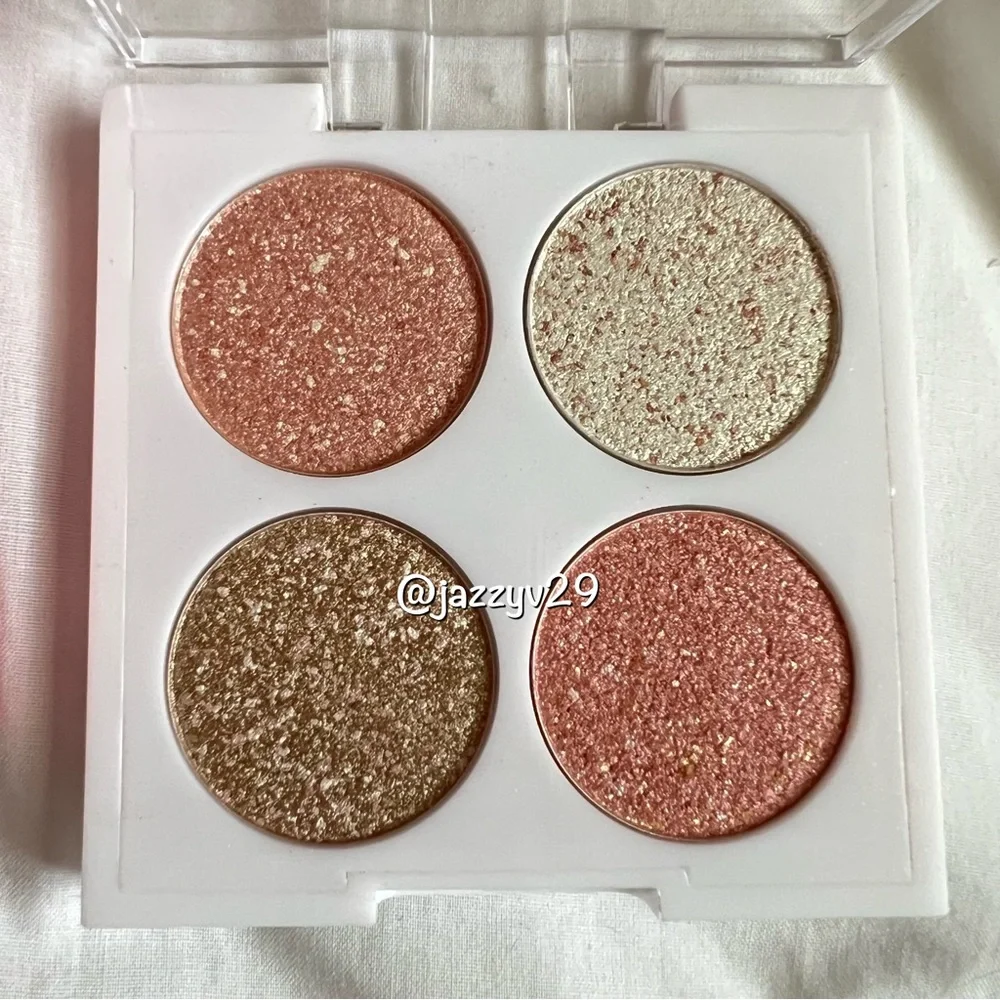 🩷I Heart Revolution Blush & Sprinkles Palette🩷